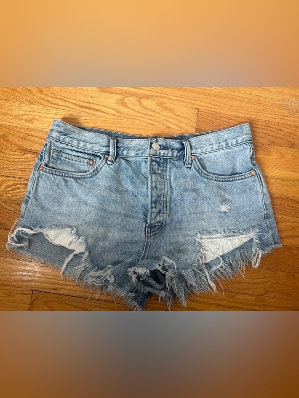 We The Free Distressed Denim Shorts Size 28